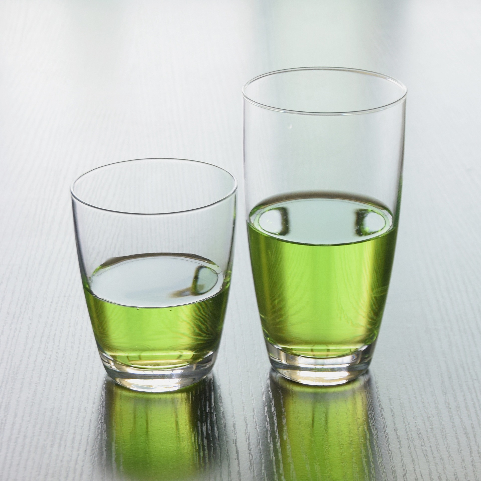 厂家批发透明奶茶杯个性果汁杯高档酒店餐厅水杯吹制开口形玻璃杯