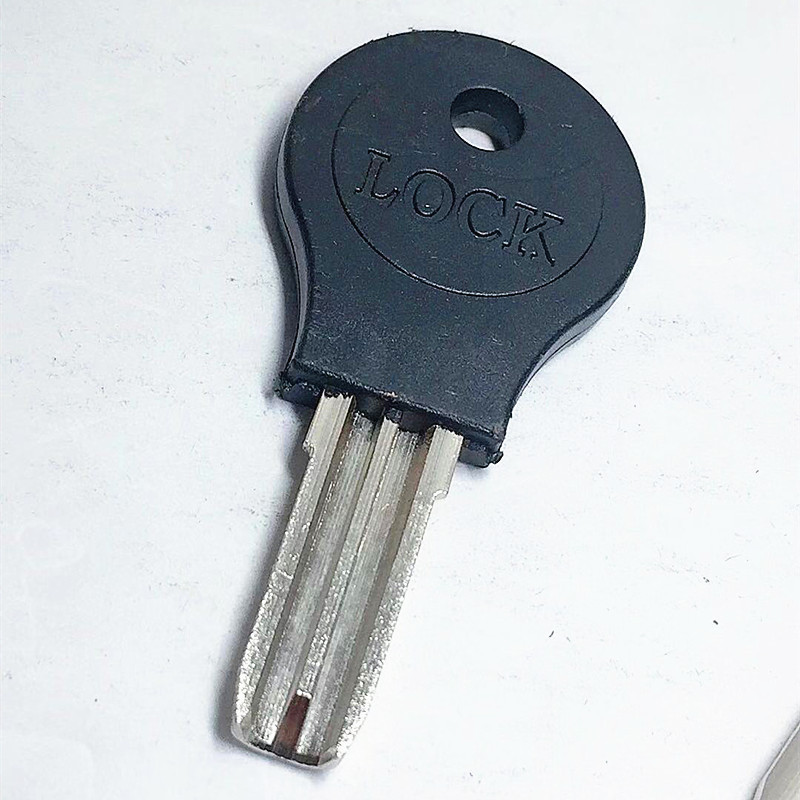 黑胶圆柄lock短小原子单排半圆打孔厚3.0mm长19mm防盗锁钥匙胚子