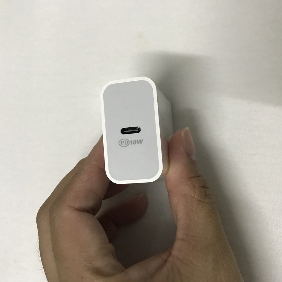 手机充电器平板电脑usb蓝牙耳机2充电宝3a安卓typec充电头pd18w