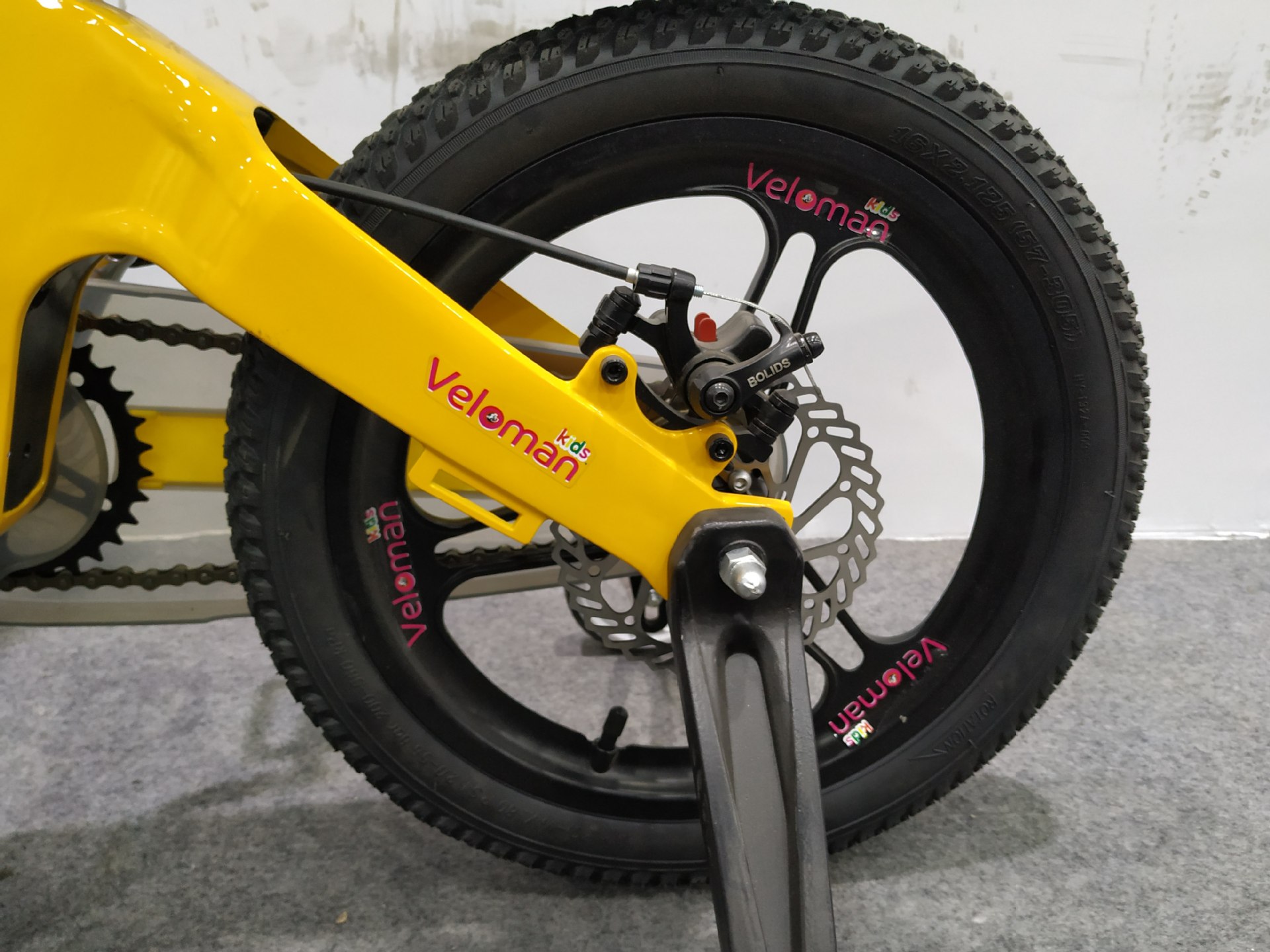 厂家直供镁合金儿童自行车碟刹一体轮辐条轮平衡车脚踏车