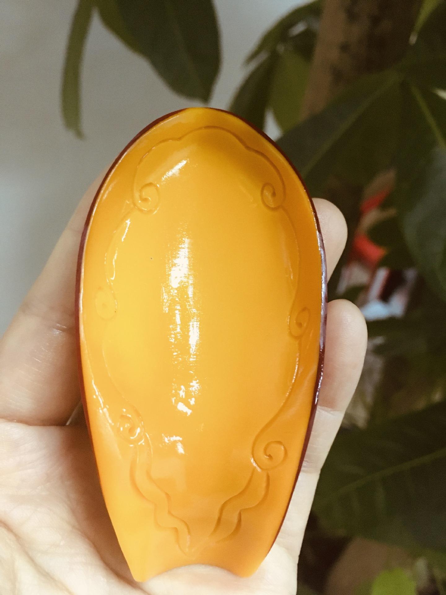 仿鹤顶红鸟头原红雕刻件(预订发货时间5-7天)