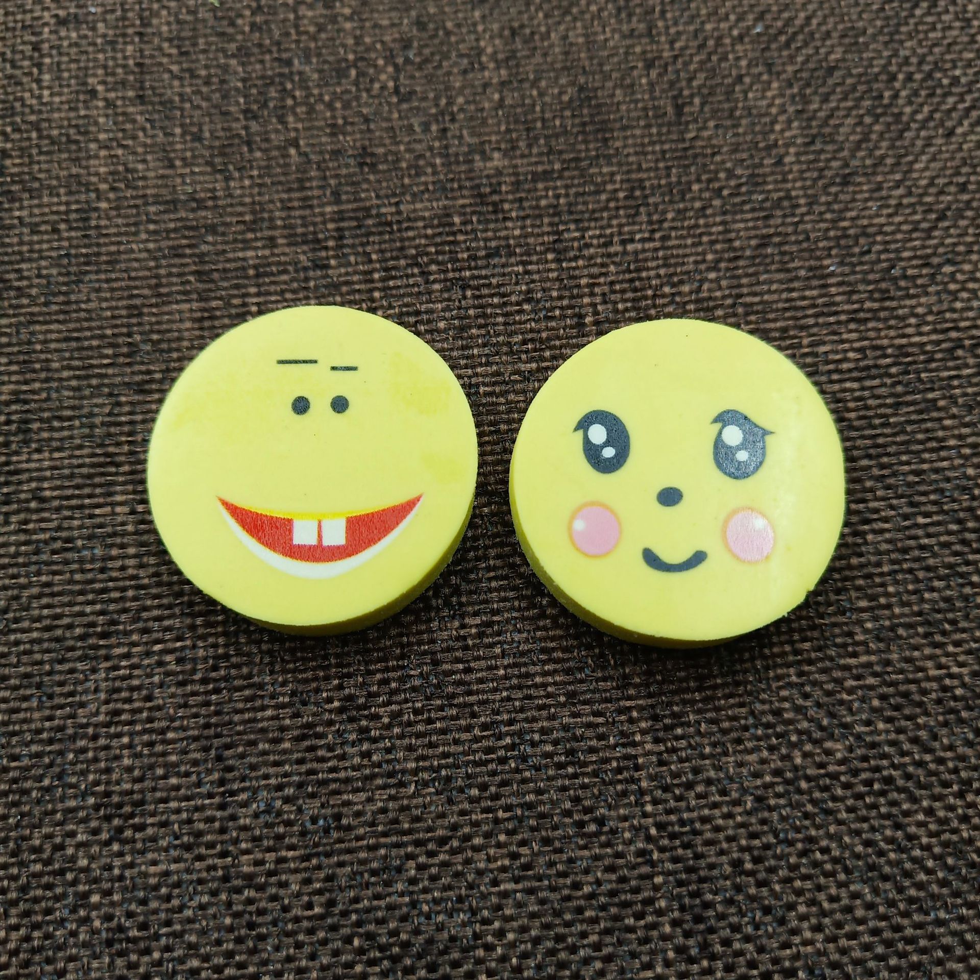 卡通大笑脸橡皮擦学生学习用品创意文具可爱表情橡皮擦奖品小礼物