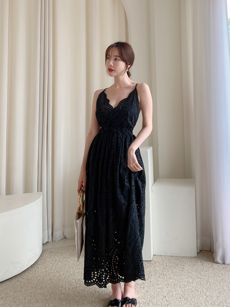 实拍现货 v领吊带性感露背镂空蕾丝度假连衣裙年会聚会长款礼服