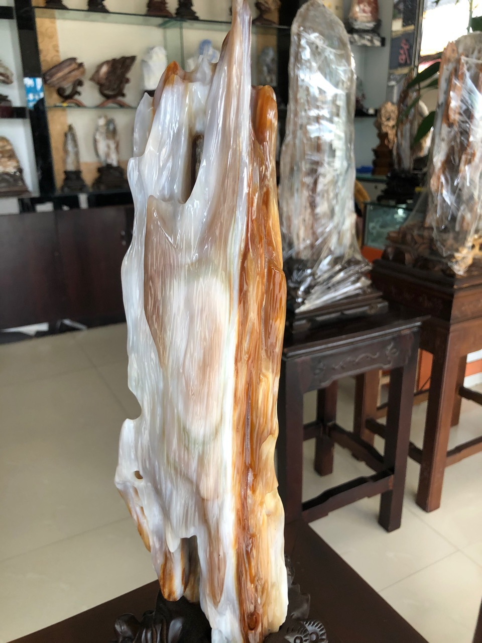 瑞丽缅甸玉石行