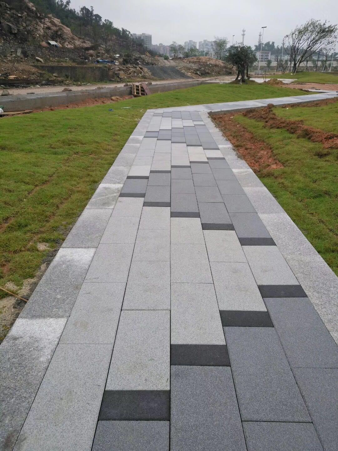 仿石透水砖和pc透水砖以及生态石还有仿芝麻灰石材供应