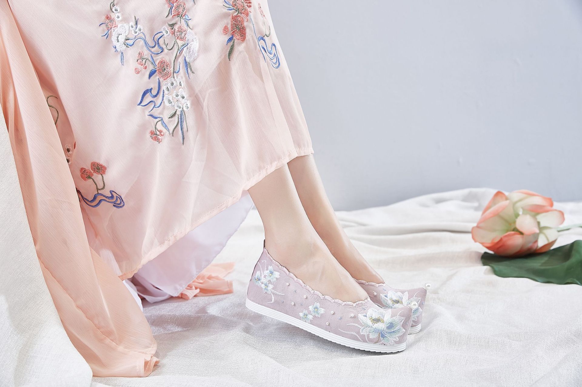 【碧波】内增高荷花绣花布鞋单鞋棉鞋少女鞋翘头汉服鞋绑带鞋