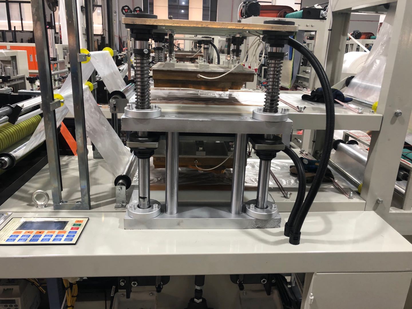 一次性手套机 塑料手套制袋机 双层一次性手套设备