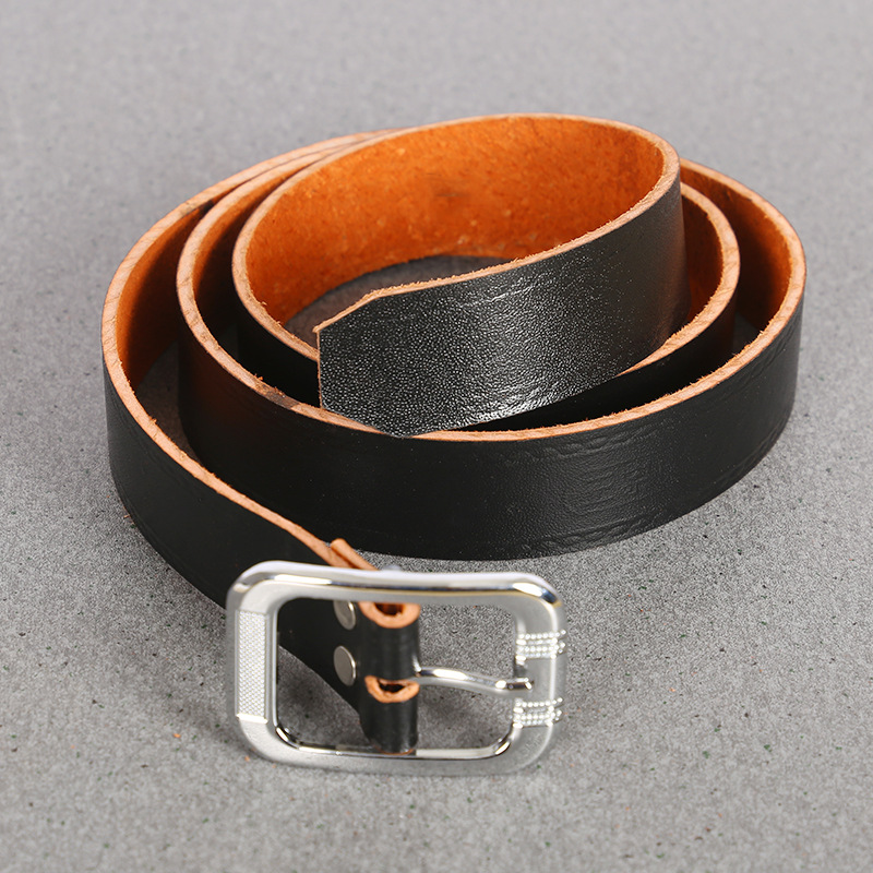 热销款软猪皮皮带地摊真皮扣腰带结实耐用针扣金色银色腰带批发