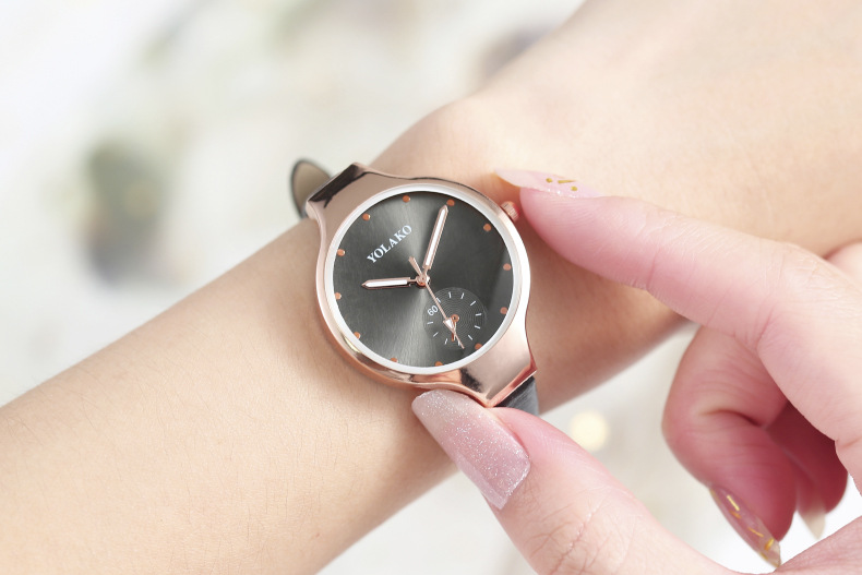 外贸爆款单眼大表盘女士手表女表女款腕表细皮带厂家批发一件代发