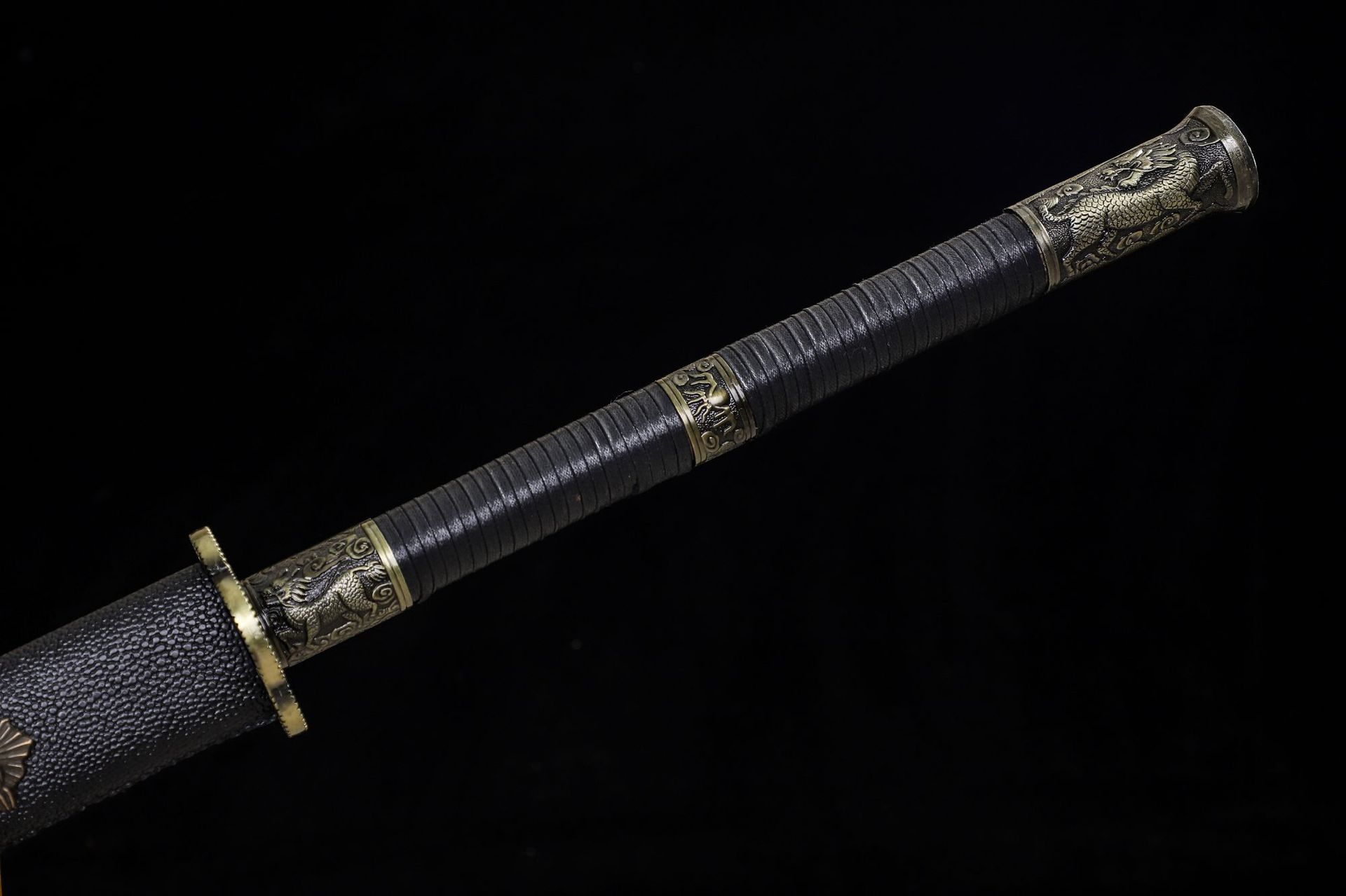 龙泉市刀剑高锰钢烤蓝镇宅宝剑手工锻打康熙战刀双手刀送礼未开刃