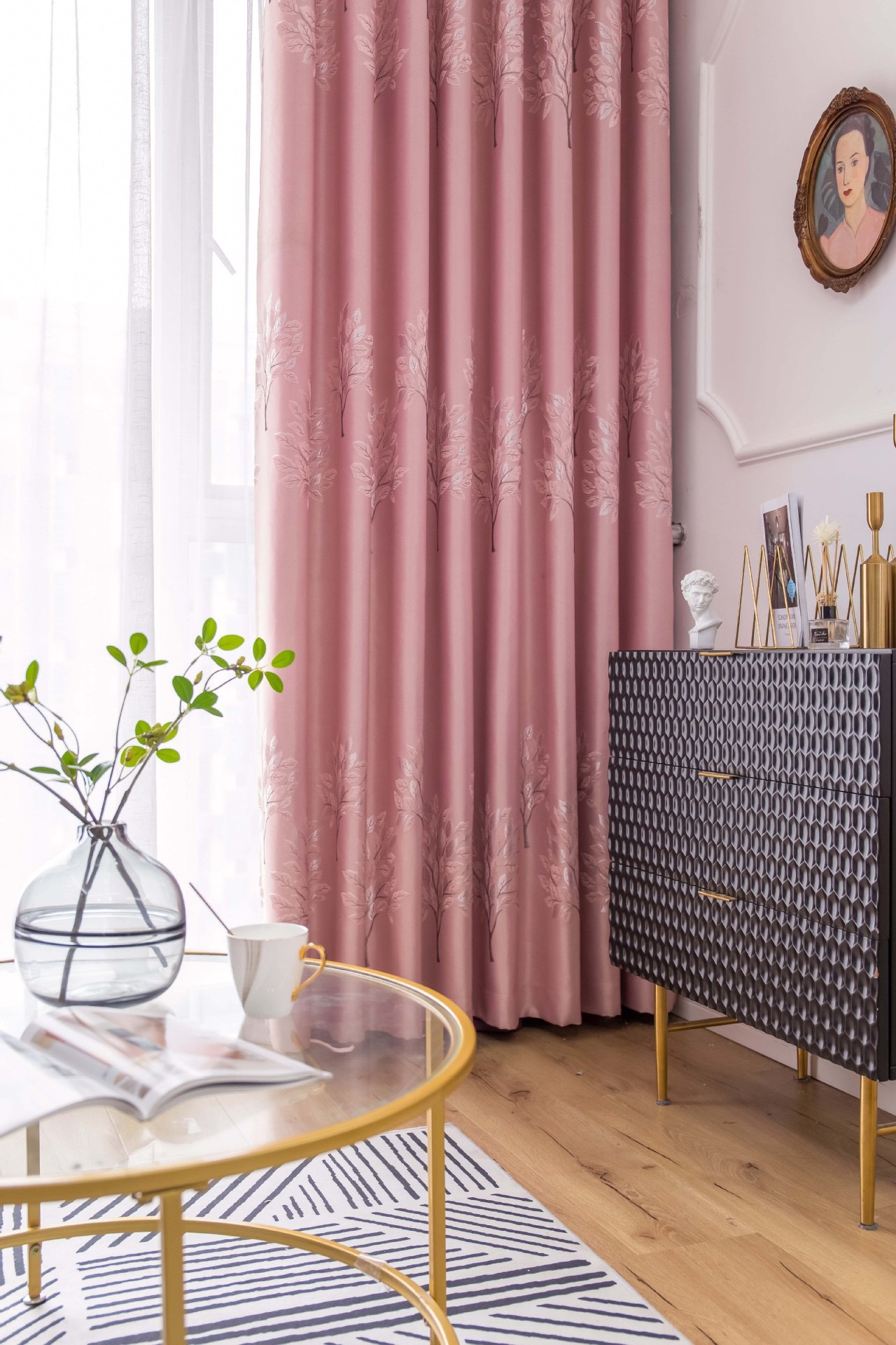 厂家直供钻石绒提花三排神仙树家装酒店工程提花遮光窗帘布料批发