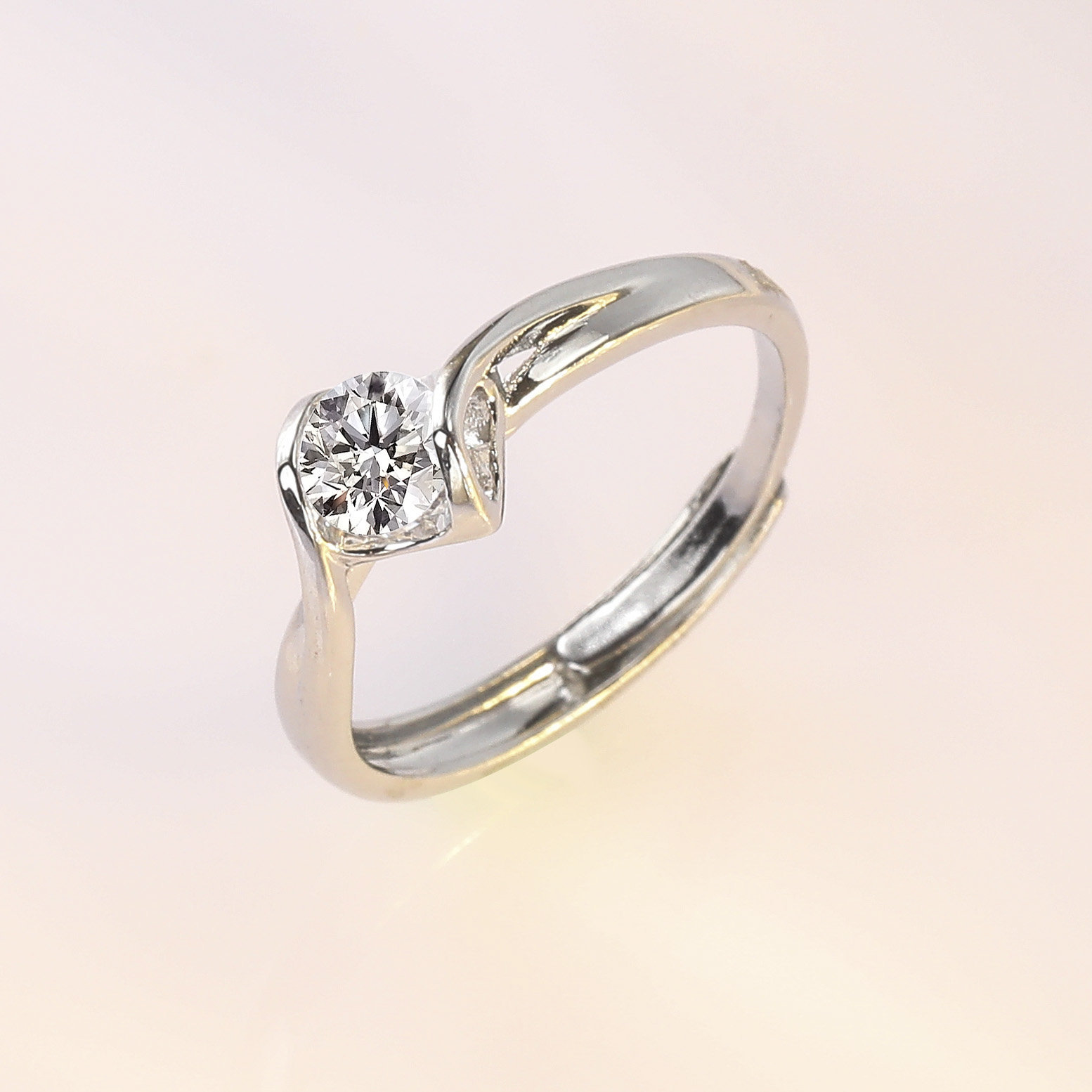 天使之吻镂空心形戒指 韩版时尚爱心指环情侣结婚钻戒女开口戒子