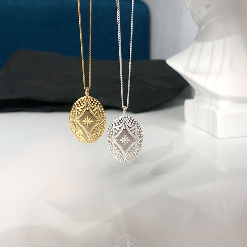 仪特s925纯银个性潮流椭圆形四芒星项链ins小众感百搭简约锁骨链