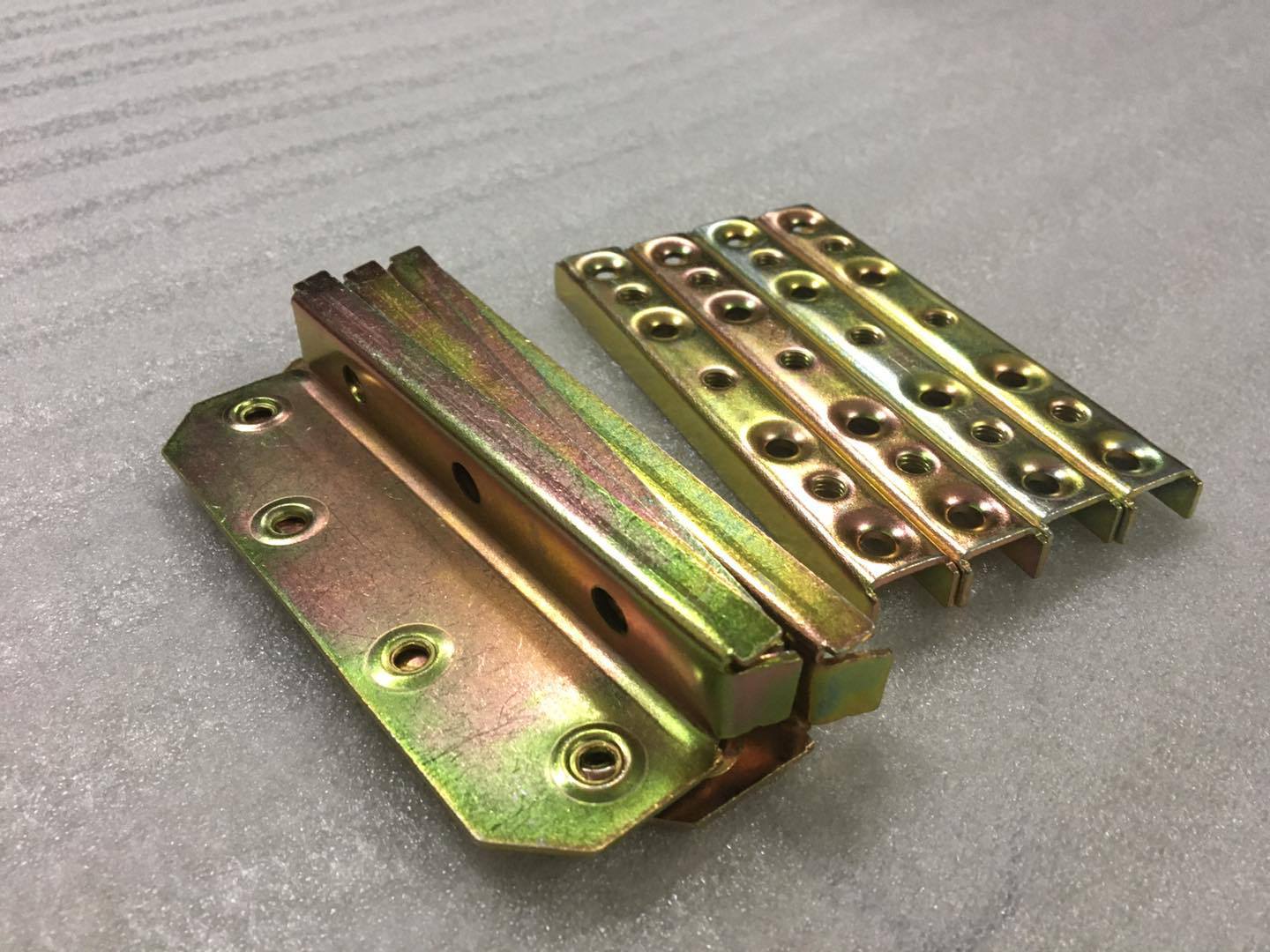 d119隐形床铰链床合页床配件床连接件床角码5寸英式床插