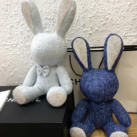 潮牌短铝小香面料香奶奶风钻兔公仔玩偶礼品摆件