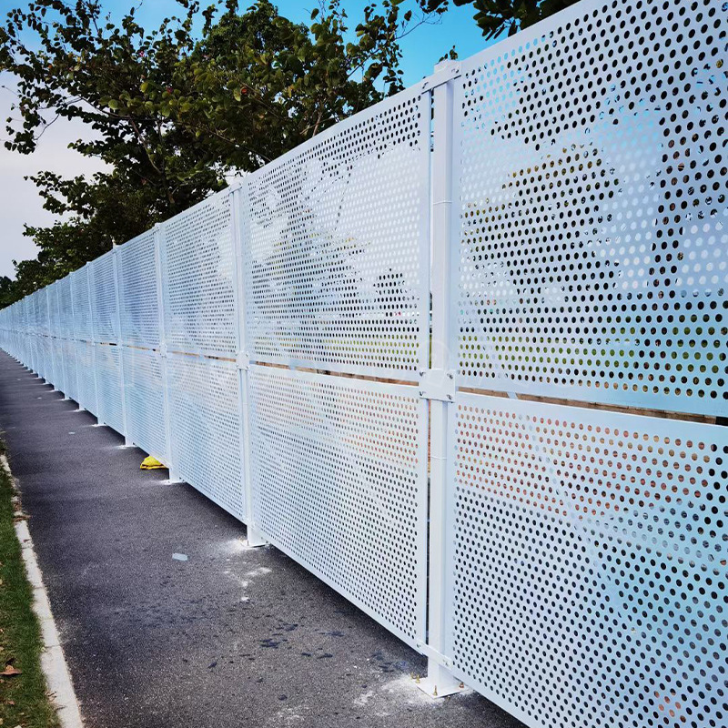 中铁中建镀锌板镂空透风防台风围挡 金属冲孔网围挡 工地施工围挡
