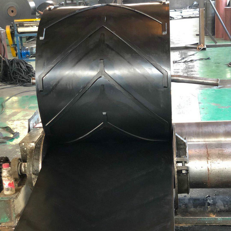 搅拌站专业皮带人字防滑输送带 抗撕裂输送带 花纹传送带可