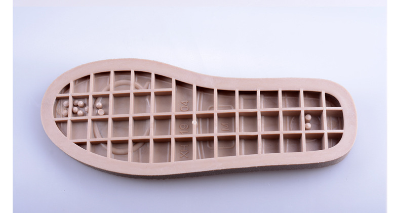 鞋底tpr双色耐磨耐折厂家批发柔软牛筋底雪地靴橡胶鞋底日本订单