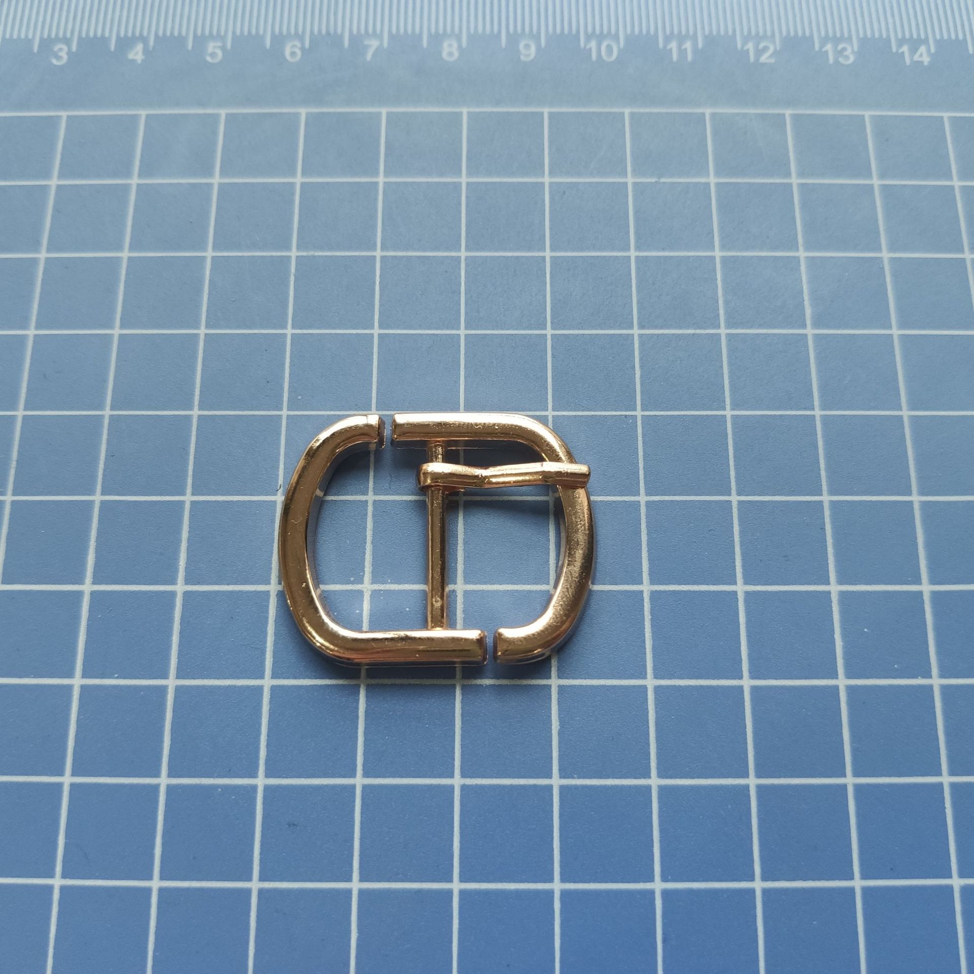 高档金属鞋扣服饰箱包金属 五金日字针扣 高档浅金色小针扣 鞋扣