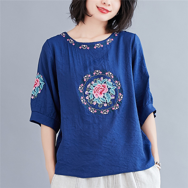 2020夏新款棉麻刺绣花朵短袖t恤女民族风文艺绣花宽松短袖上衣女