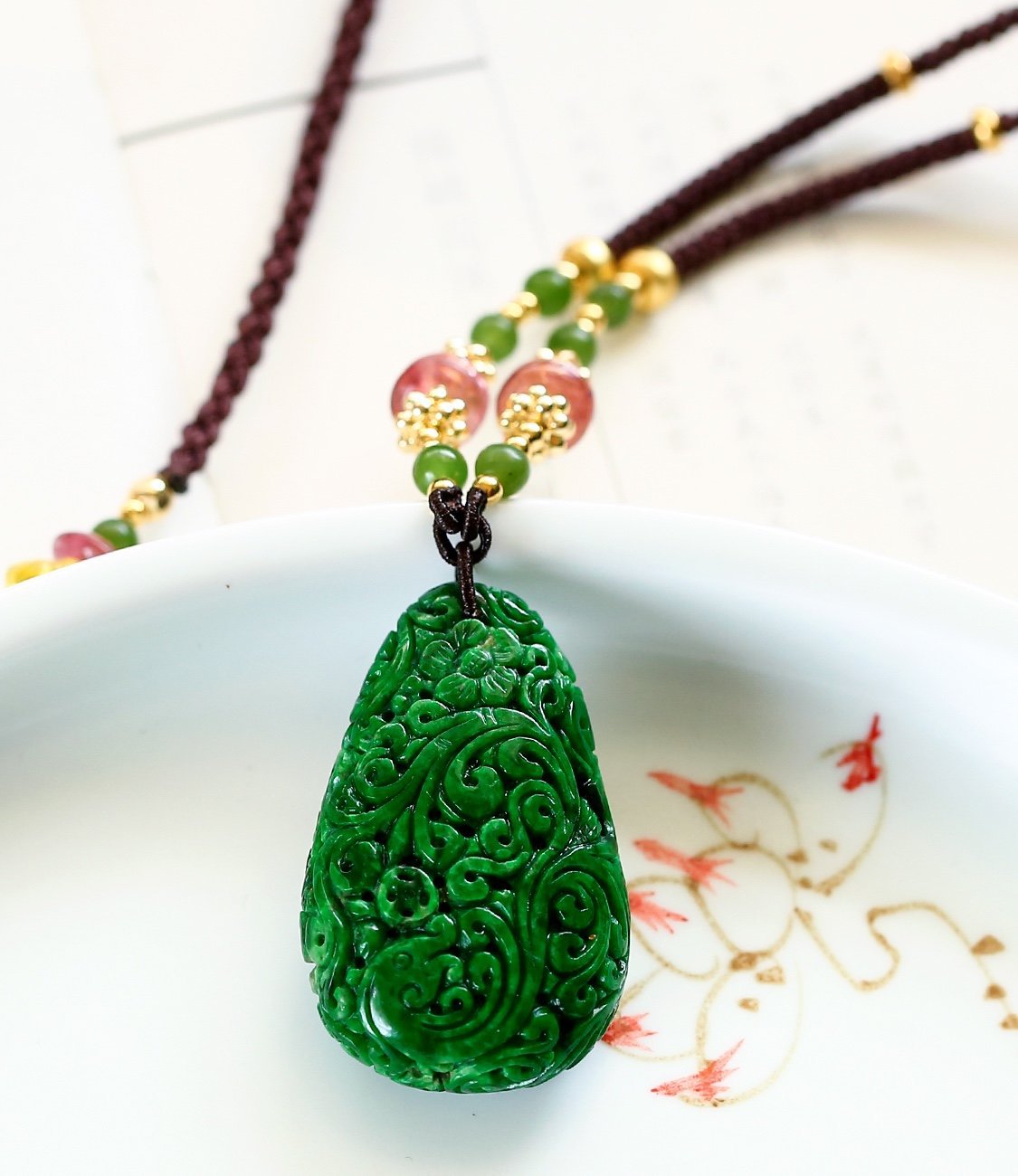 天然翡翠a货翡翠铁龙生凤凰吊坠色辣满绿手工雕刻项链一件代发