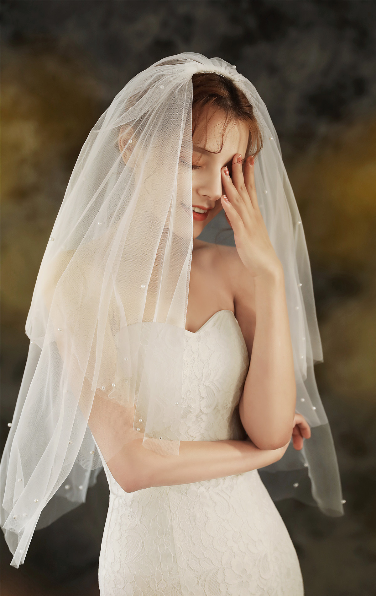 简约婚纱头纱新娘结婚头饰影楼拍照面纱双层订珍珠厂家直销