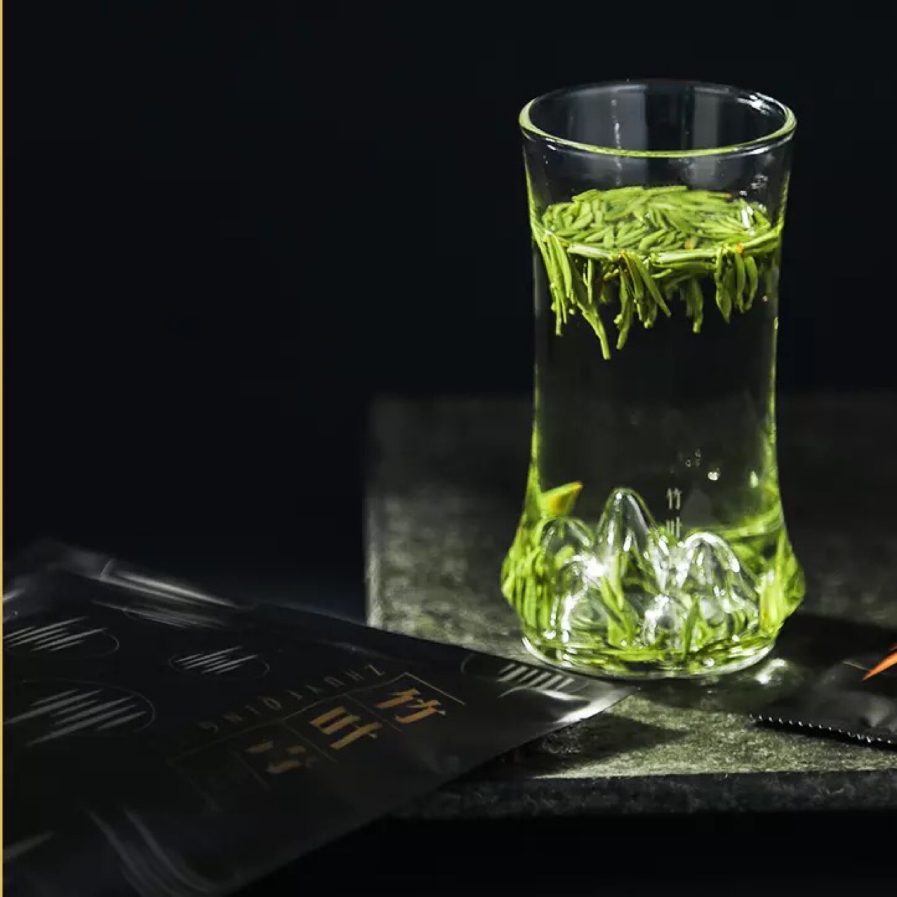 厂家批发玻璃双层杯山峦玻璃杯绿茶杯 创意雪山泡茶杯 透明水杯