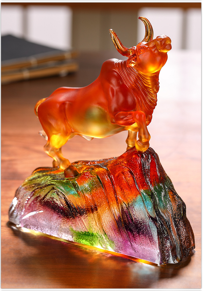 招财牛势办公桌摆件十二生肖牛年纪念品新年礼品牛气冲天摆件定制