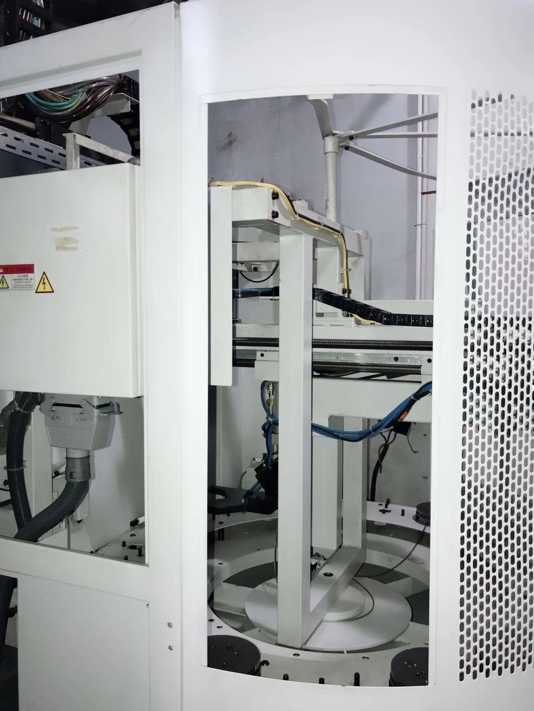 xsm400五轴加工中心多工作台交换五轴加工中心精密五轴加工机床