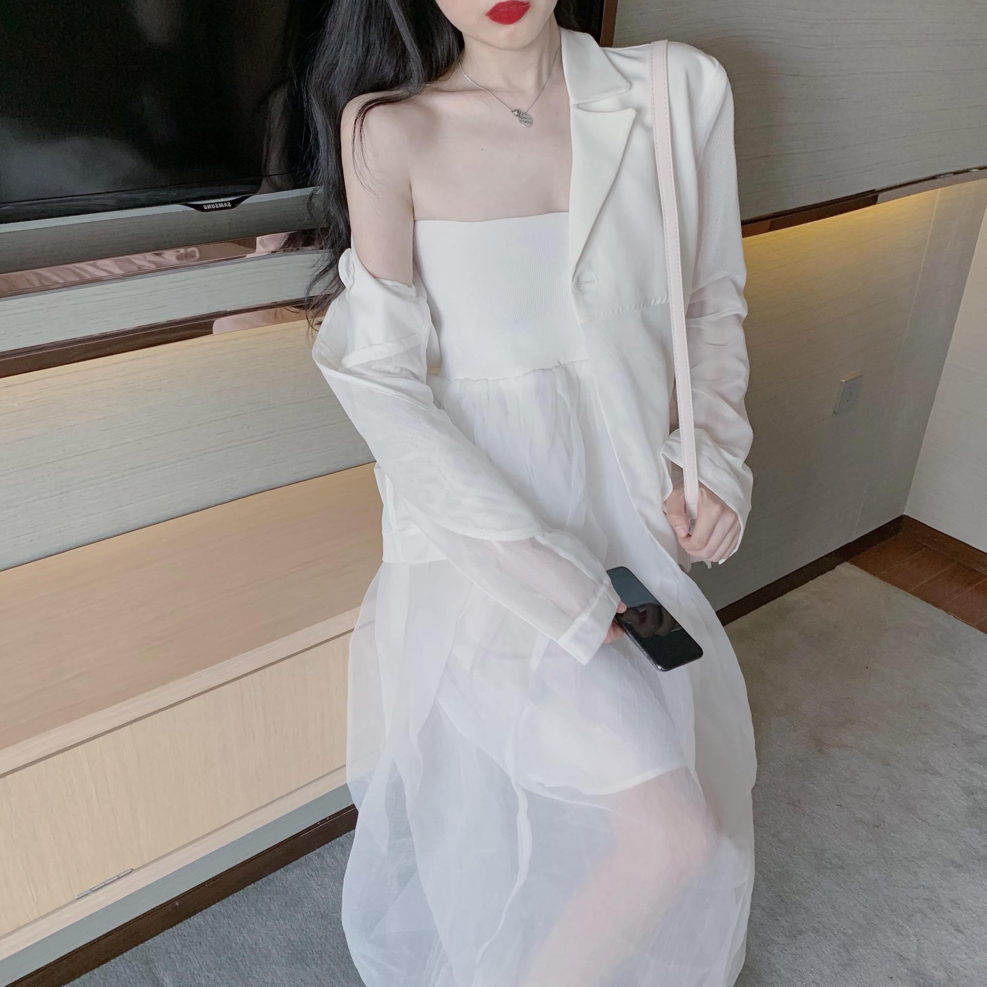 网红同款优质新款防嗮网纱小西装外套女仙女抹胸连衣裙时尚两件套