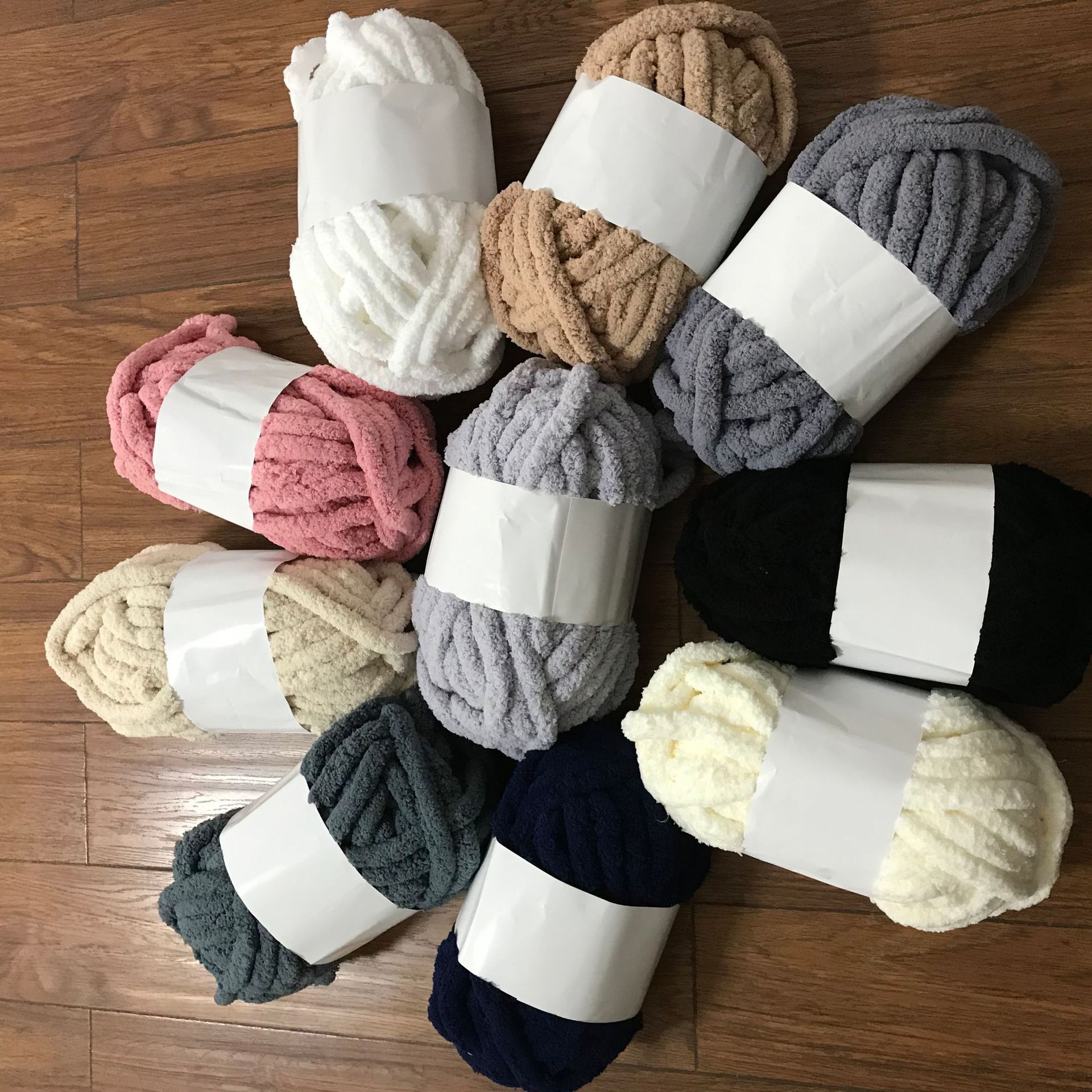 Cross-Border New Arrival Thick Chenille Hand-Woven Blanket Sub-Thread Thick Iceland Yarn Scarf Mat Wool Threads Amazon