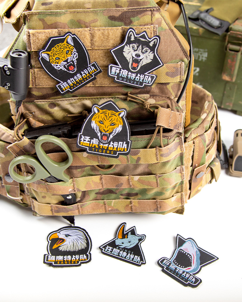 魔术贴涤纶臂章织唛刺绣标贴个性徽章胸贴机枪猴厂家直销支持定制