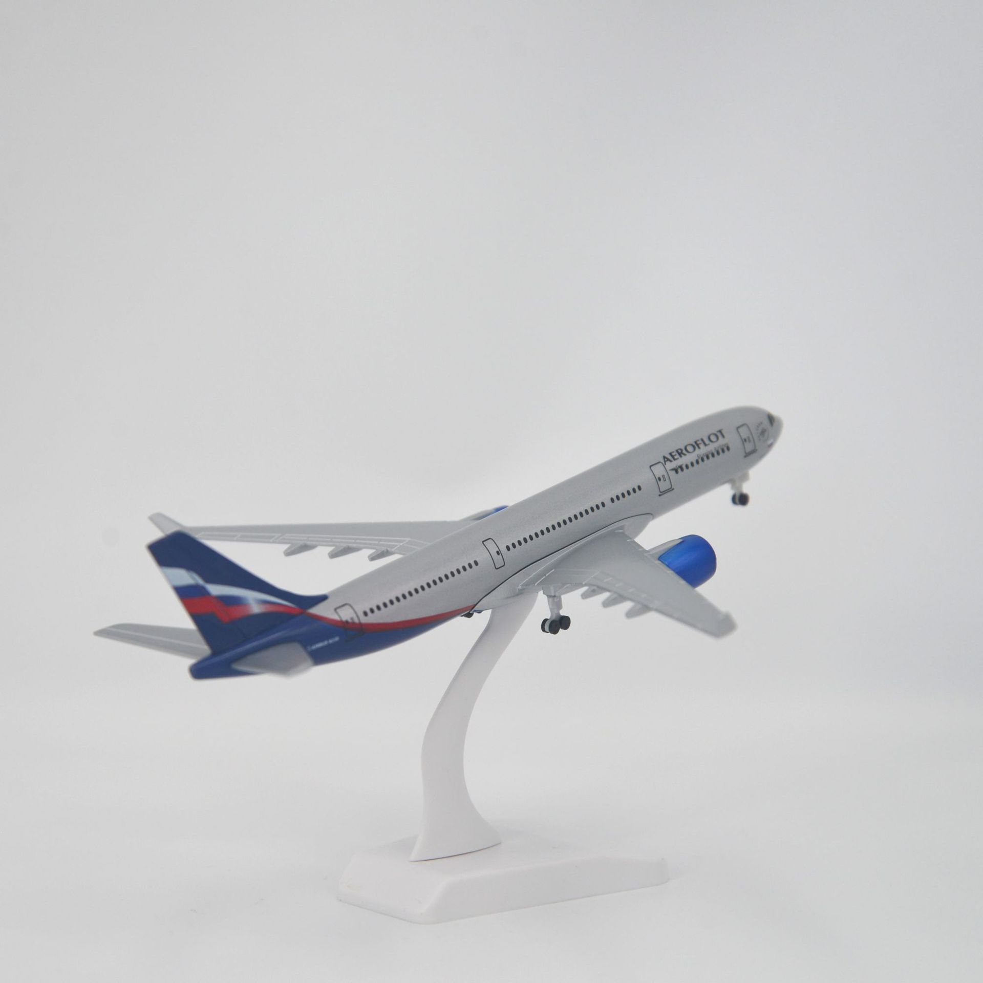 空客a330金属20cm俄罗斯原机型四川飞机模型工艺品收藏送礼