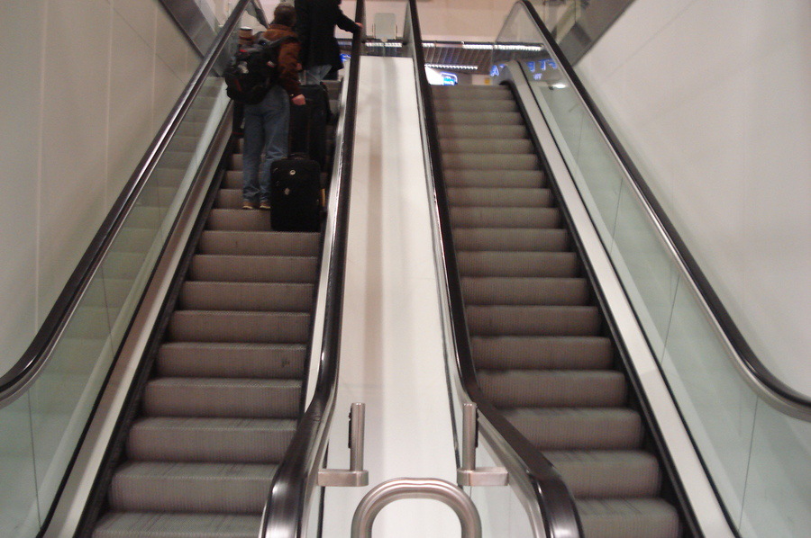 自动扶梯--商场扶梯--欢迎咨询