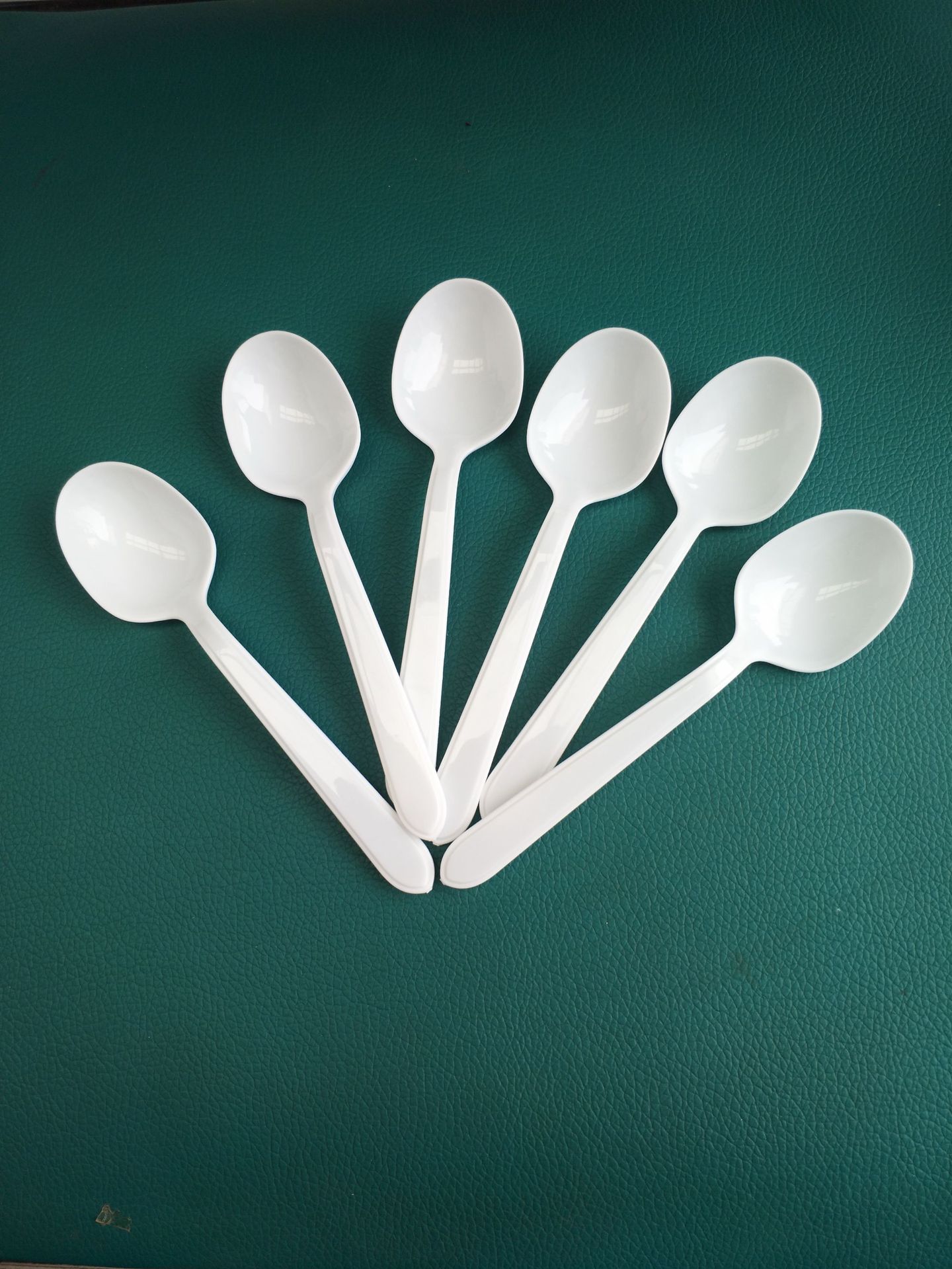 一次性勺子白色黑色汤勺塑料勺加厚甜品勺饭勺打包勺肯德基同款勺