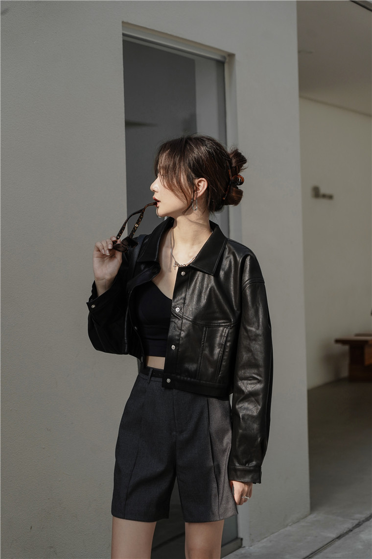 2020秋季韩版港味ins修身显瘦单排扣机车服女长袖短款pu皮衣外套