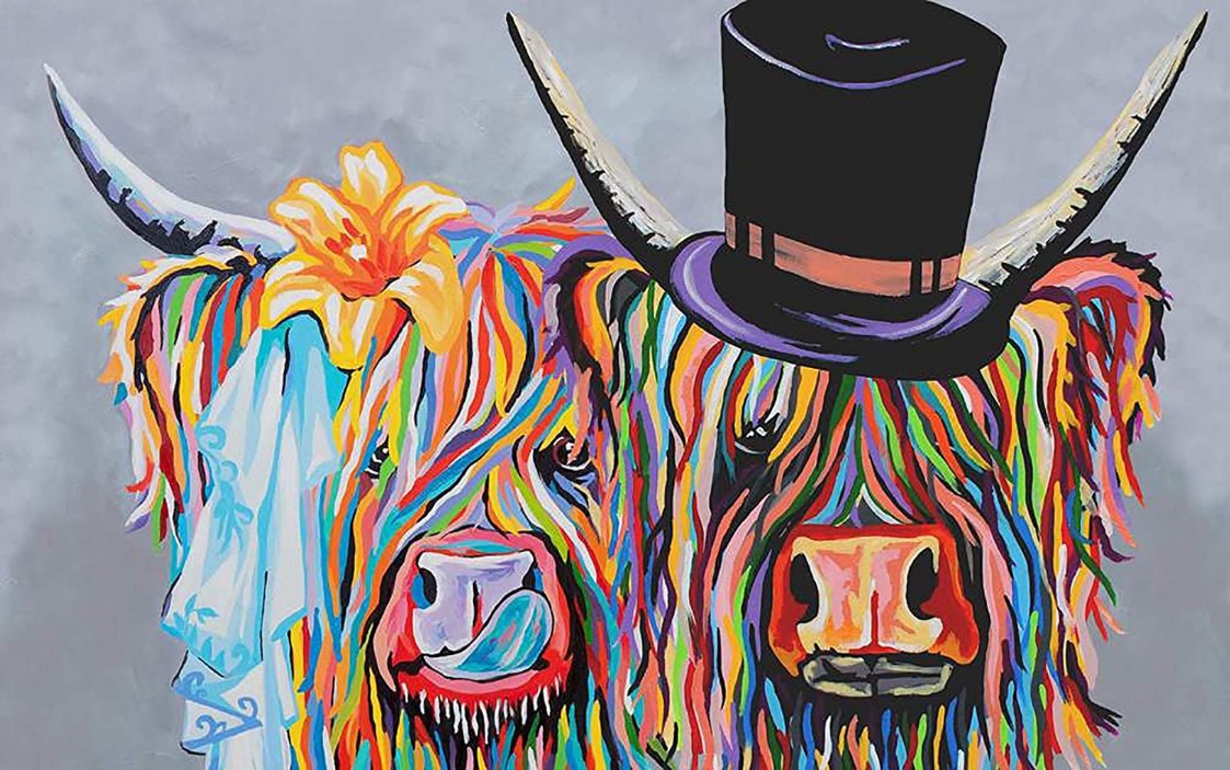 两只情侣牛黑帽头花巾水彩牦牛钻石画