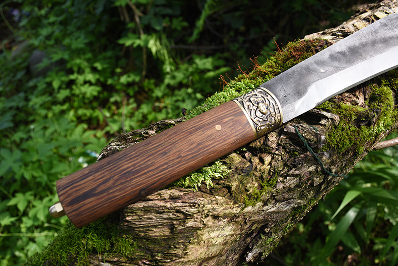 家用砍柴刀户外山林砍树刀龙泉手工锻打镰刀鬼手作农用伐木砍刀