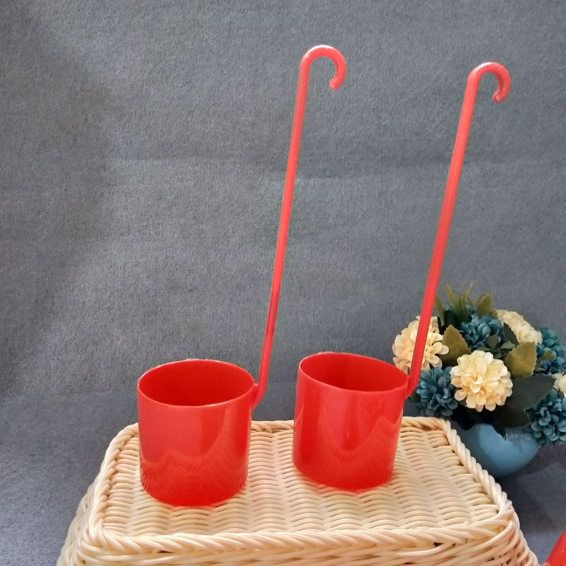 塑料红色酒提 塑料酒提 塑料酒提子 1元批发