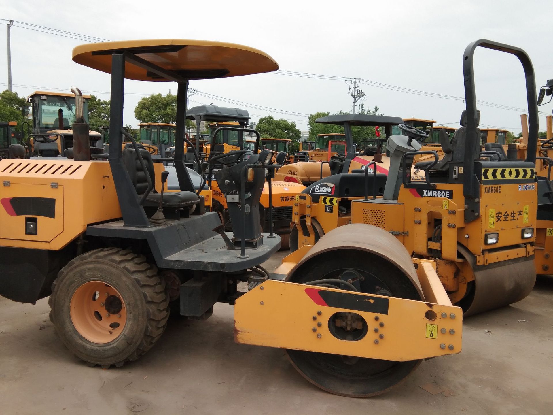 出售9成新二手20吨压路机 小型压路机 徐工3吨压路机