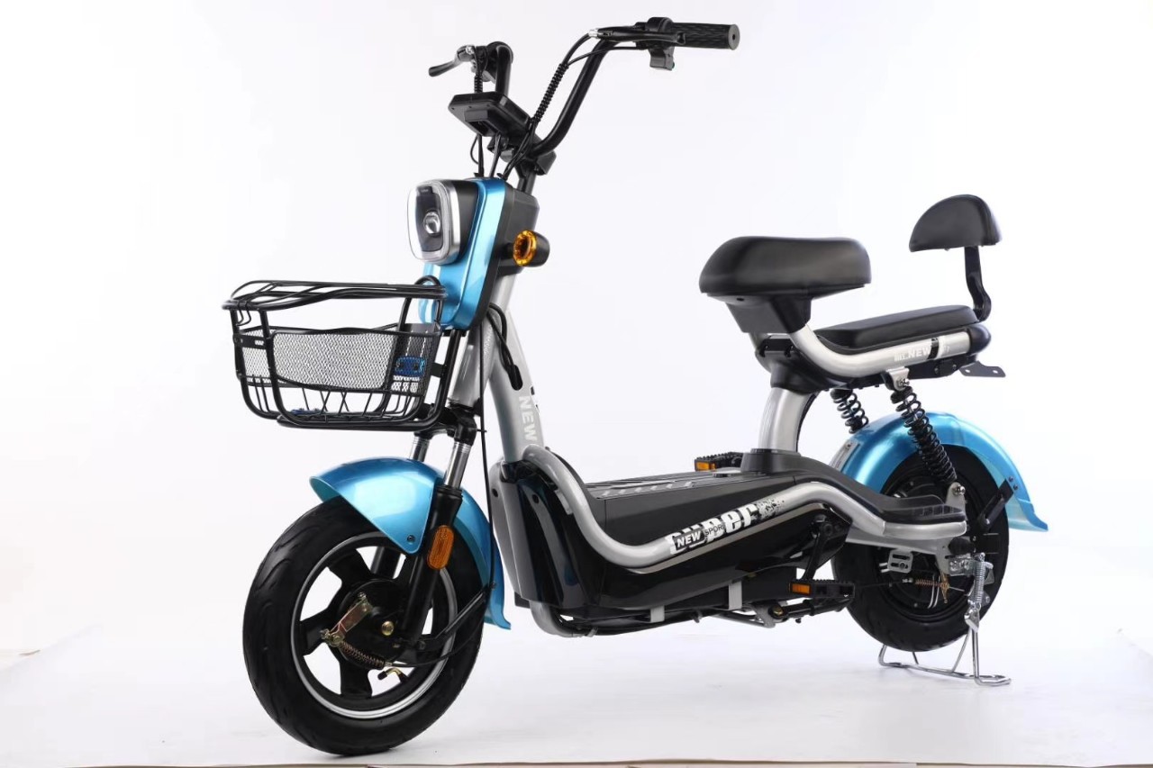 新款锂电池男女式学生电动自行车脚踏车代步车厂家供应