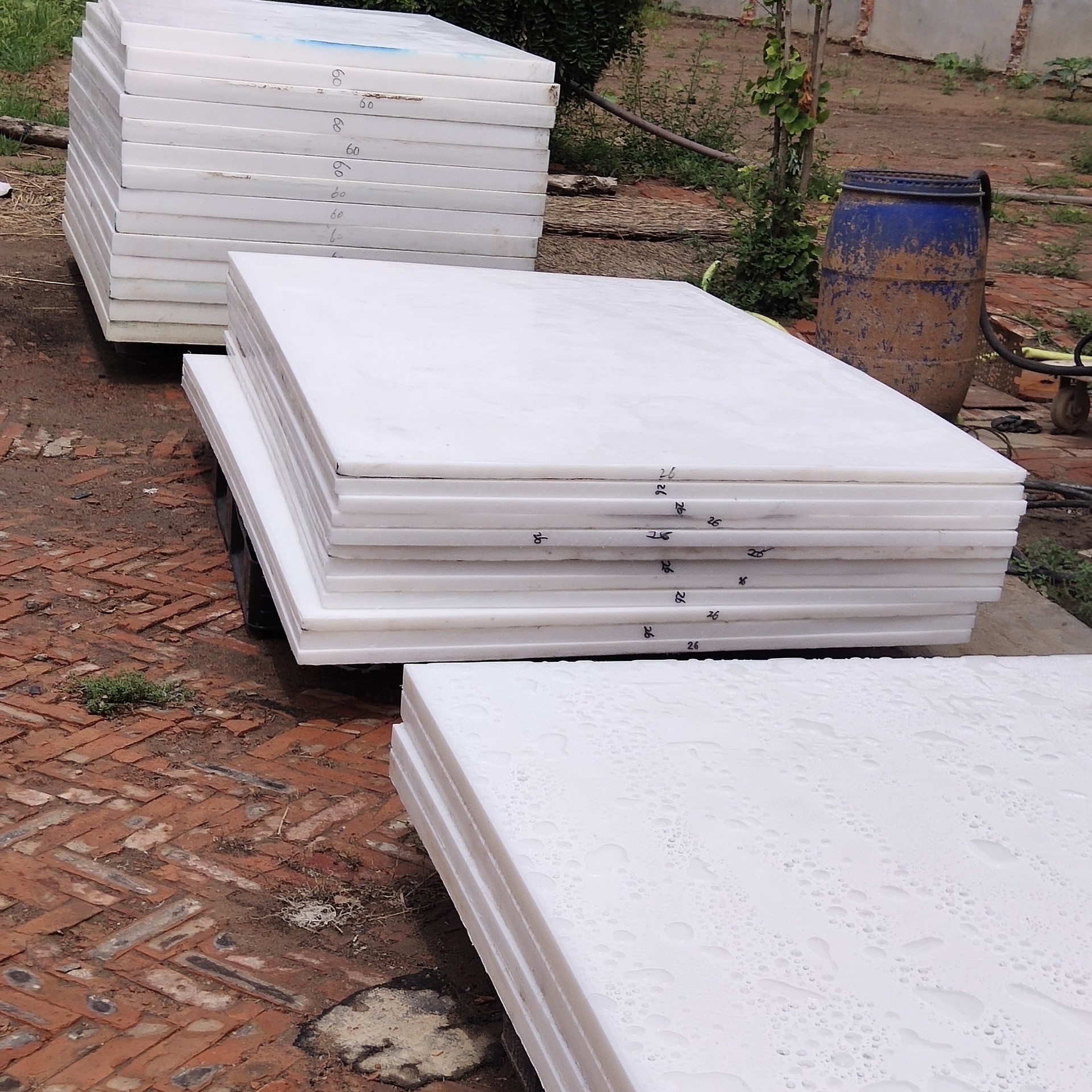 厂家定制建筑用聚四氟乙烯板 耐磨防震工程楼梯ptfe铁氟龙板