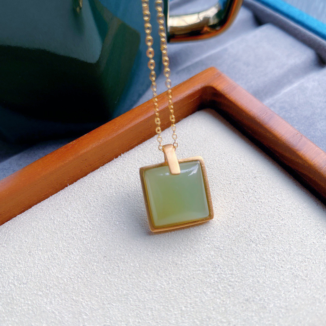 s925银镀金磨砂古法银和田玉青玉无事牌吊坠方块青玉方牌项链