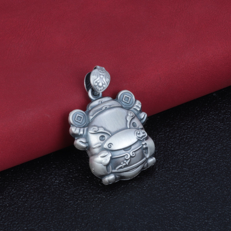 99足银十二生肖牛吊坠纯银复古本命年纳福立体牛年银坠子男项坠女