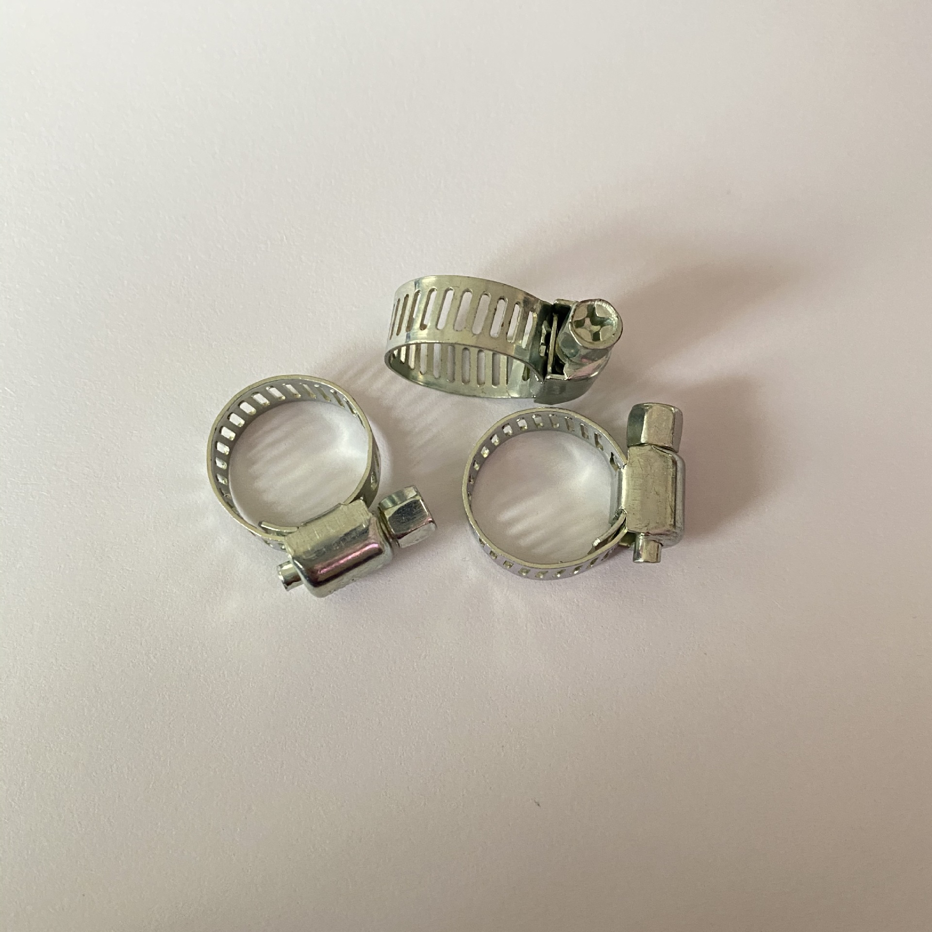 厂家生产 铁镀锌小美式喉箍卡箍胶管紧固抱箍 美式软管夹通信抱箍