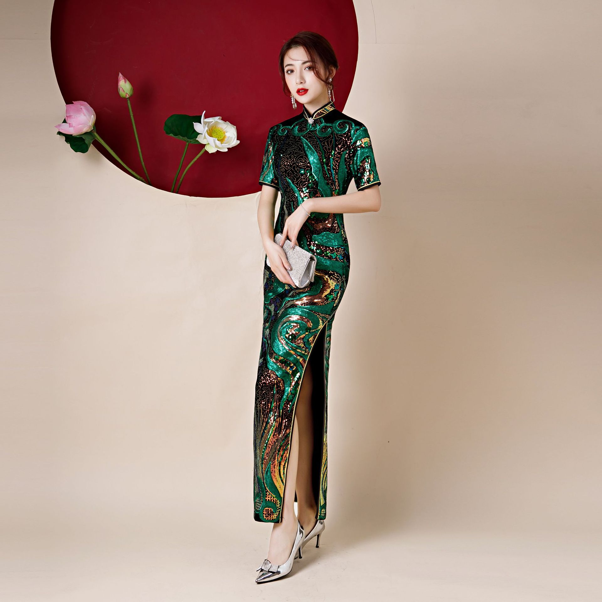 8841秋冬新款丝绒亮片舞台走秀旗袍裙中袖妈妈演出旗袍复古中国风