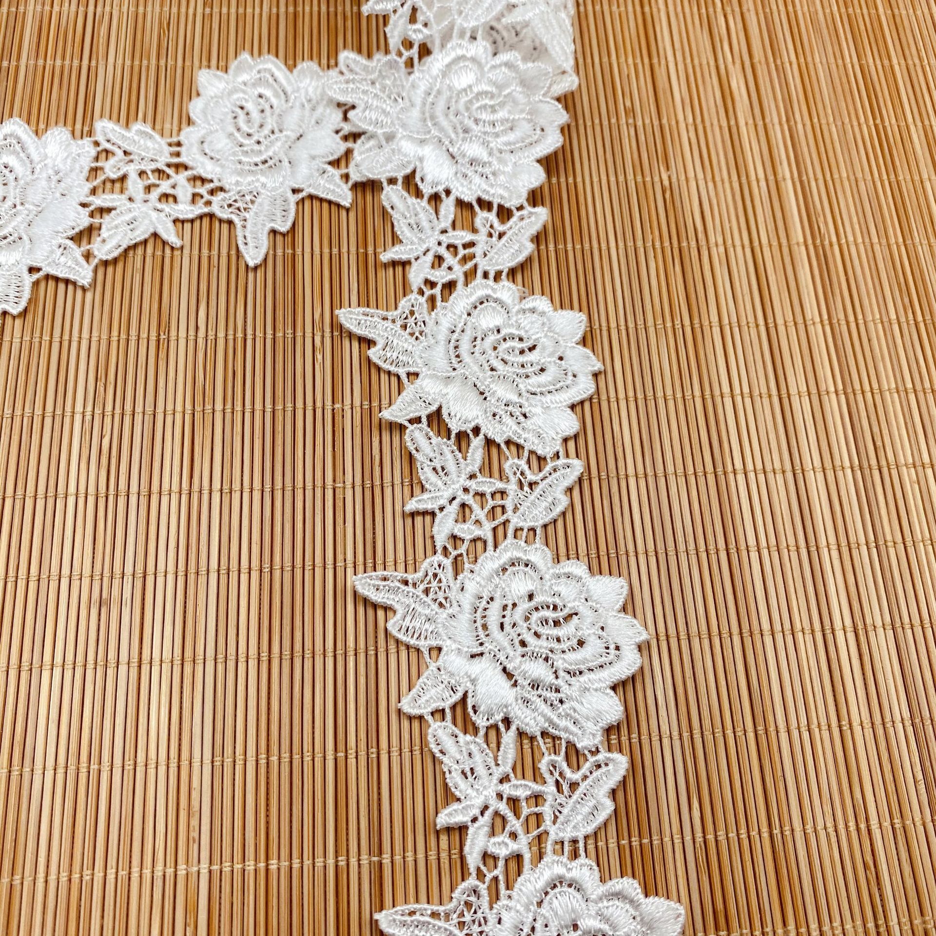 水溶花边新品lace蕾丝刺绣跨境家居软饰条码蕾丝玫瑰花服装辅料