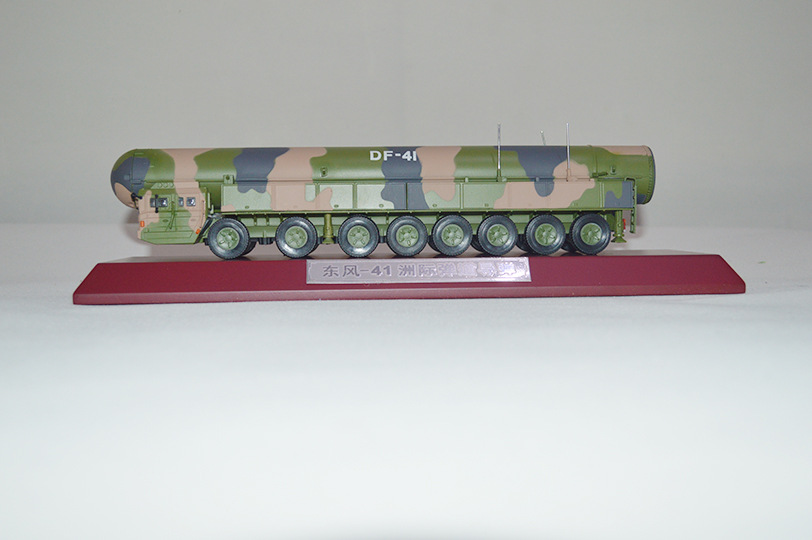 1:72 东风41模型 东风41洲际导弹发射车