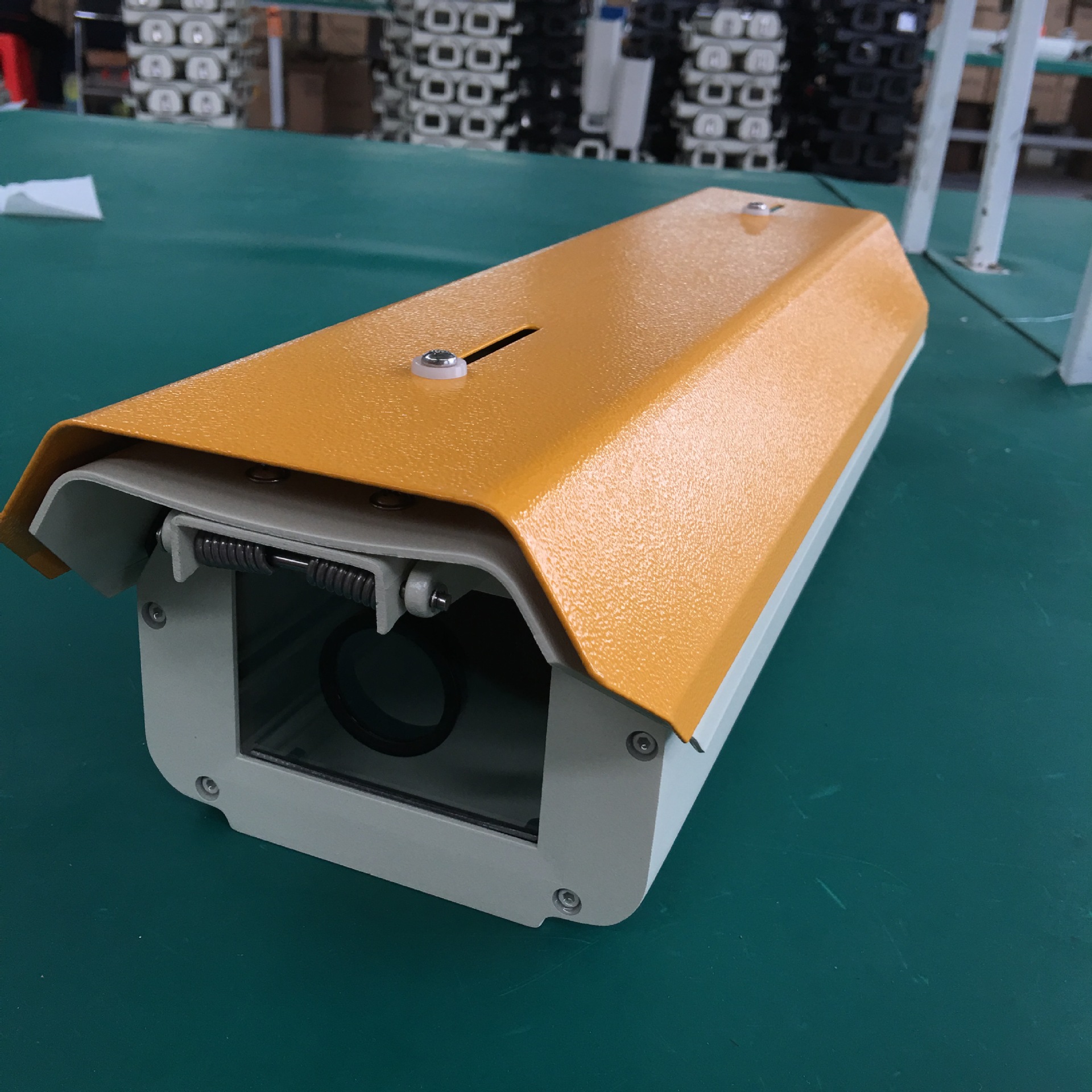 实力源头直供车牌识别摄像机防护罩道路监控枪机护罩