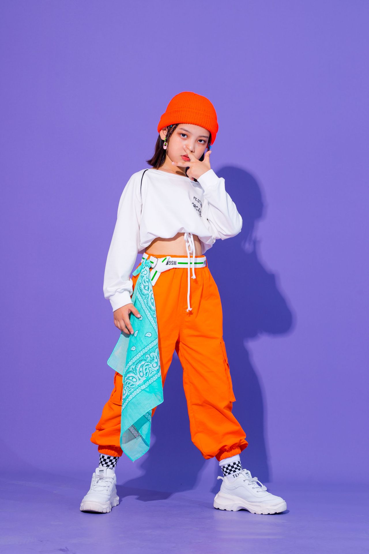 儿童爵士演出服女孩露肚脐元旦hiphop嘻哈表演衣服女童街舞套装潮